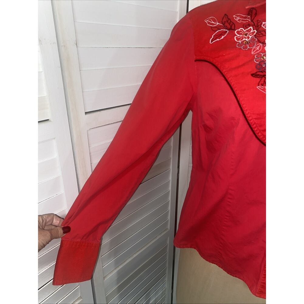 i.e Relaxed Floral Embroidered Top Women’s Size 10 Red Cowgirl Western - Picture 3 of 9
